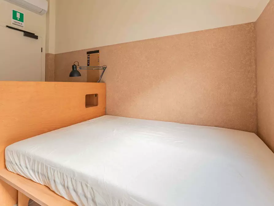 Immagine 2 di Camera in affitto  in Via Privata Tobruk6 a Milano