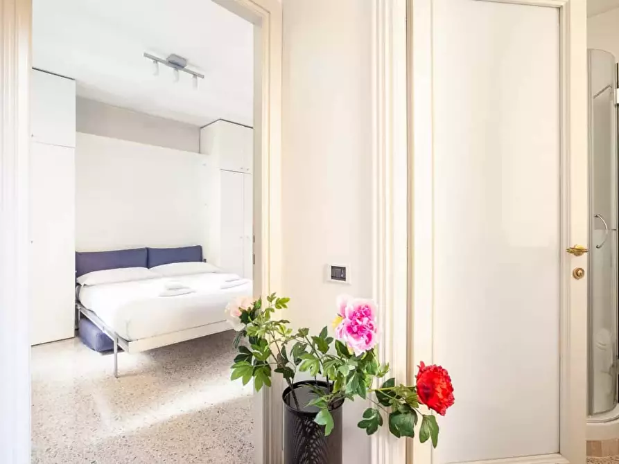 Immagine 11 di Appartamento in affitto  in Viale Cirene5 a Milano