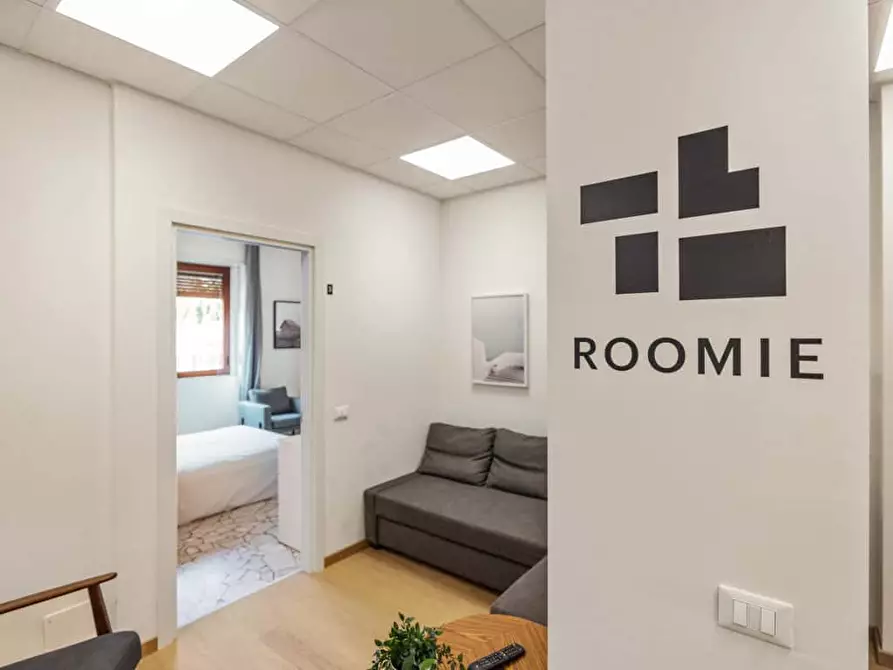 Immagine 17 di Camera in affitto  in Via Uguccione da Pisa4 a Milano