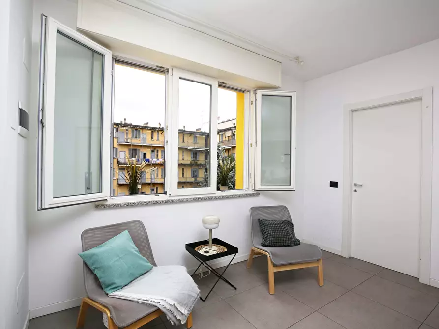 Immagine 5 di Appartamento in affitto  in Via Luigi Mercantini a Milano