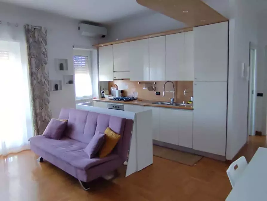 Immagine 2 di Appartamento in affitto  in Via Giovanni Gastaldi54 a Roma