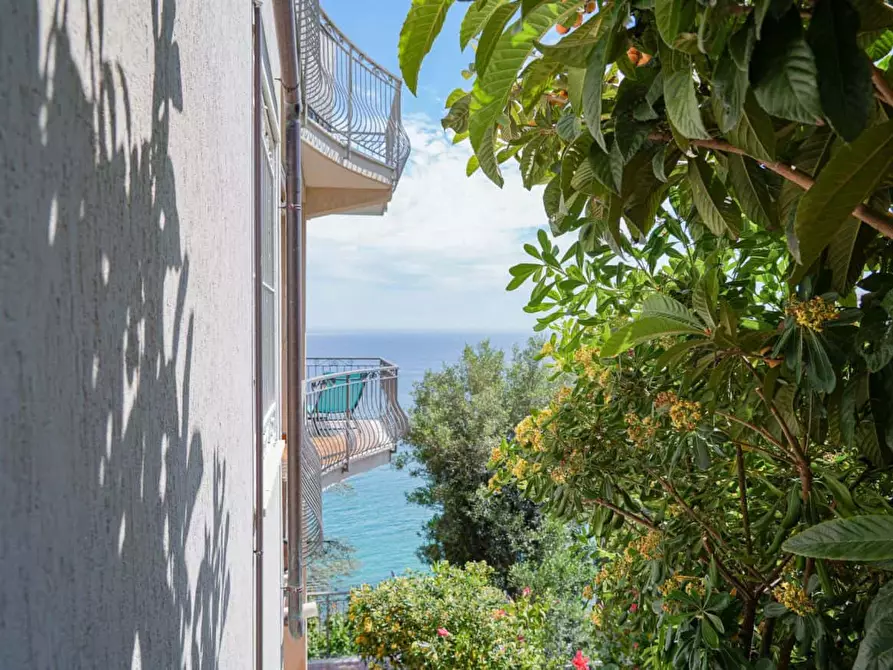 Immagine 46 di Appartamento in affitto  in Via della Cornice50 a Borgio Verezzi