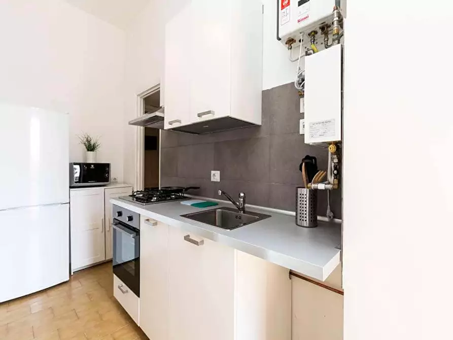 Immagine 40 di Camera in affitto  in Viale Beatrice D'Este4 a Milano