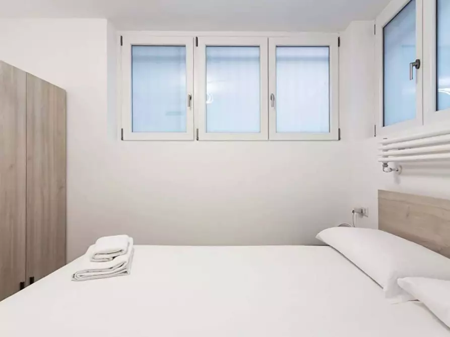 Immagine 12 di Appartamento in affitto  in Via Val Strona6 a Milano