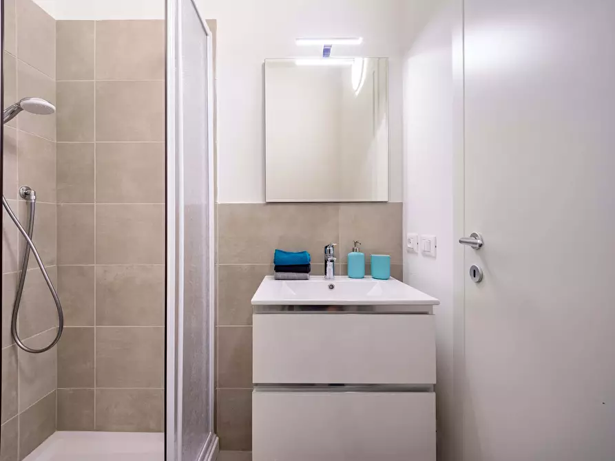 Immagine 11 di Camera in affitto  in Via Firenze16 a Vicenza