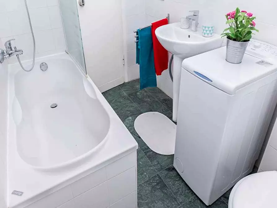 Immagine 36 di Camera in affitto  in Via Giuseppe Frua16 a Milano