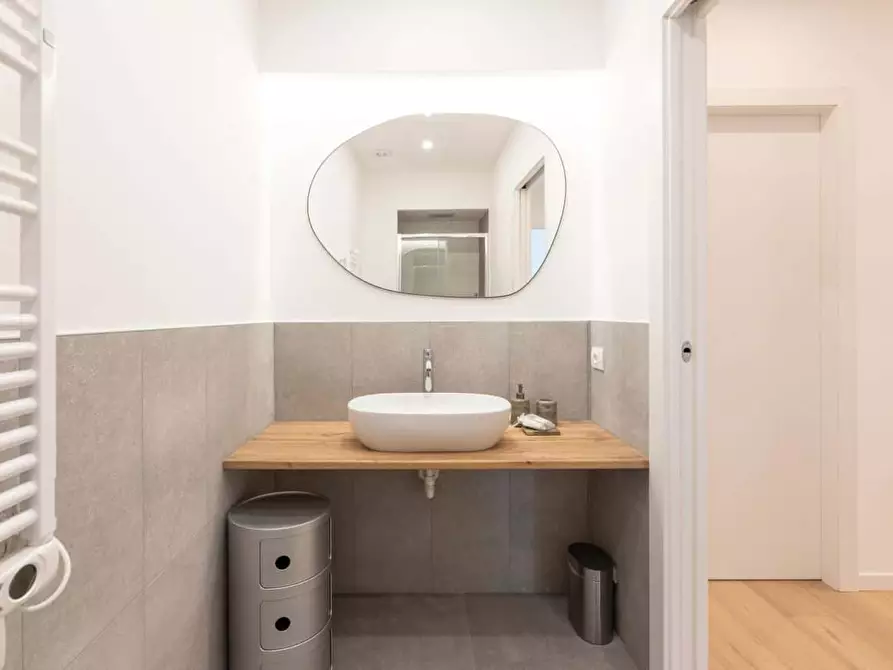 Immagine 10 di Appartamento in affitto  in Viale Papiniano57 a Milano