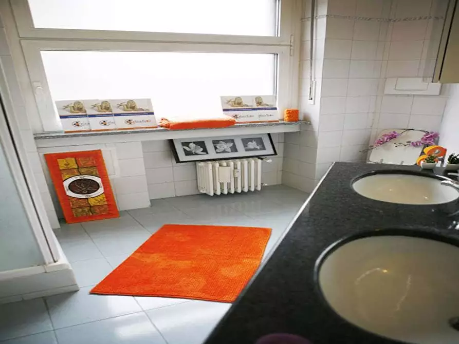 Immagine 7 di Camera in affitto  in Via Lazzaretto11 a Milano