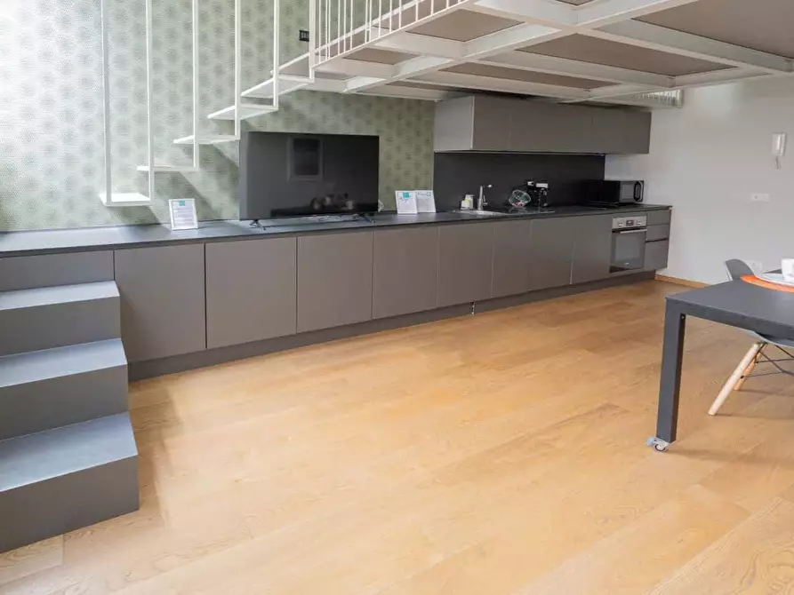 Immagine 1 di Appartamento in affitto  in Via Lambro12 a Milano