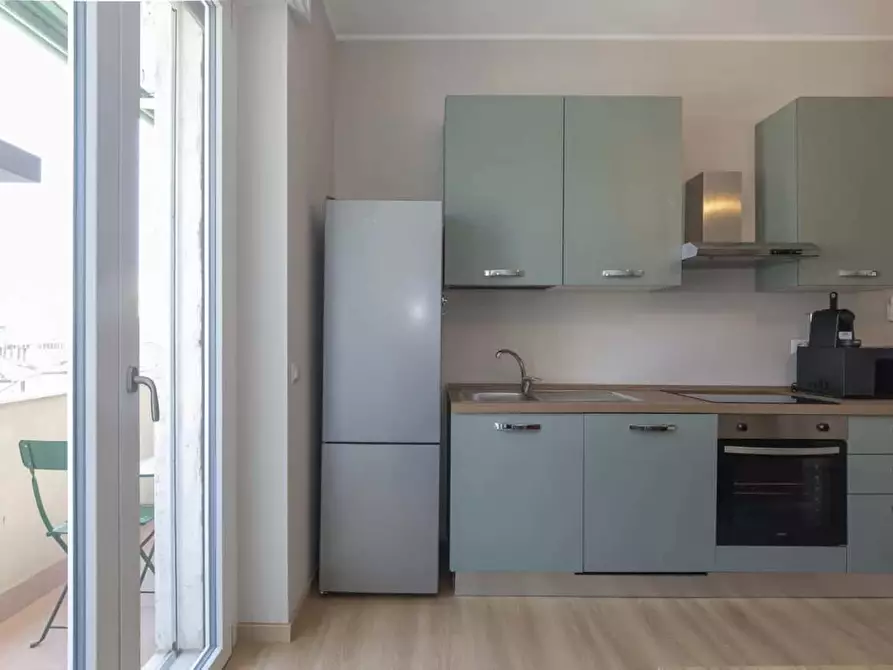 Immagine 15 di Appartamento in affitto  in Viale Coni Zugna58 a Milano