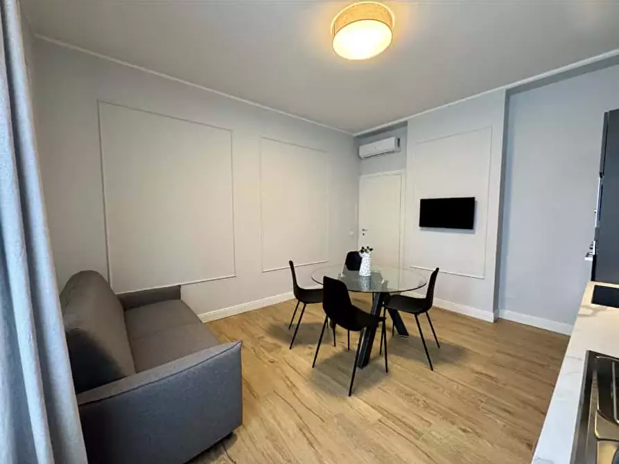 Immagine 3 di Appartamento in affitto  in Via Valleggio22 a Como