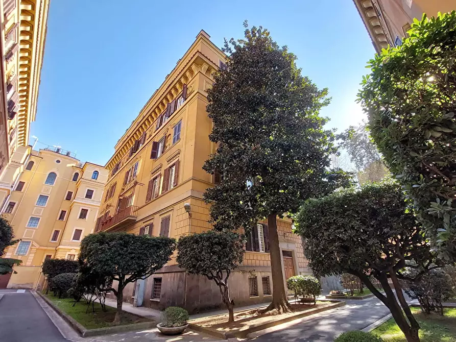 Immagine 1 di Appartamento in affitto  in Viale Bruno Buozzi19 a Roma