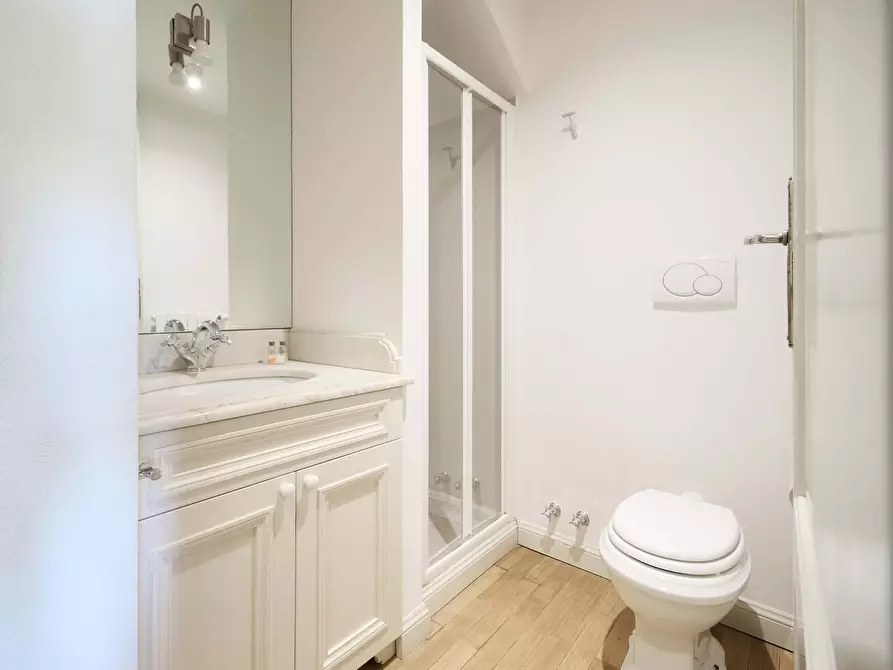 Immagine 45 di Appartamento in affitto  in Viale di Porta Vercellina2 a Milano