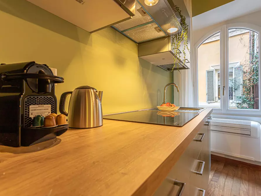 Immagine 14 di Appartamento in affitto  in Via della Madonna dei Monti15 a Roma