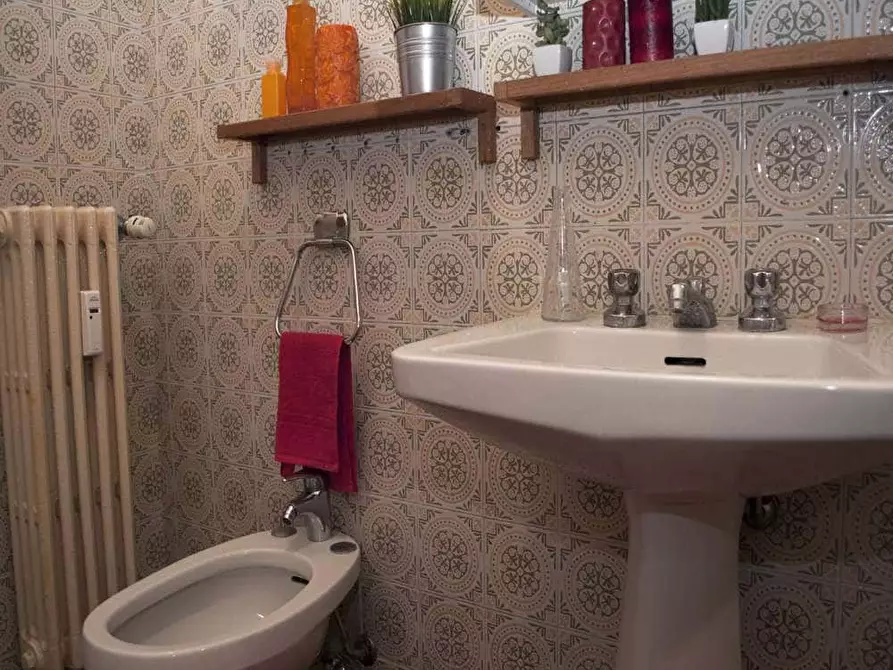 Immagine 11 di Camera in affitto  in Via Andrea Costa11 a Milano