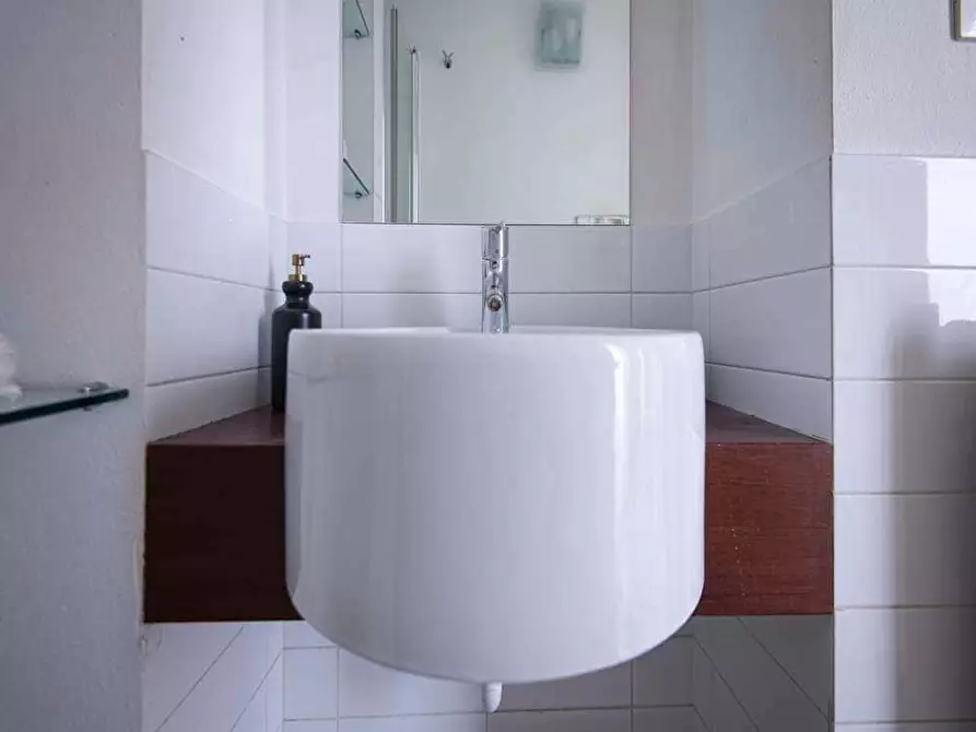 Immagine 16 di Camera in affitto  in Via Orti17 a Milano