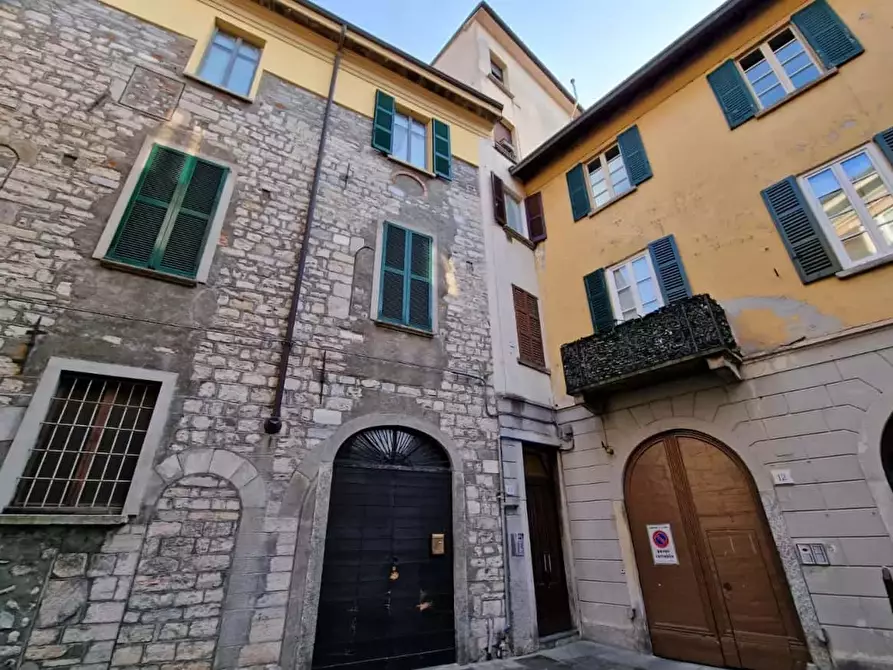 Immagine 40 di Appartamento in affitto  in Via Bonanomi14 a Como