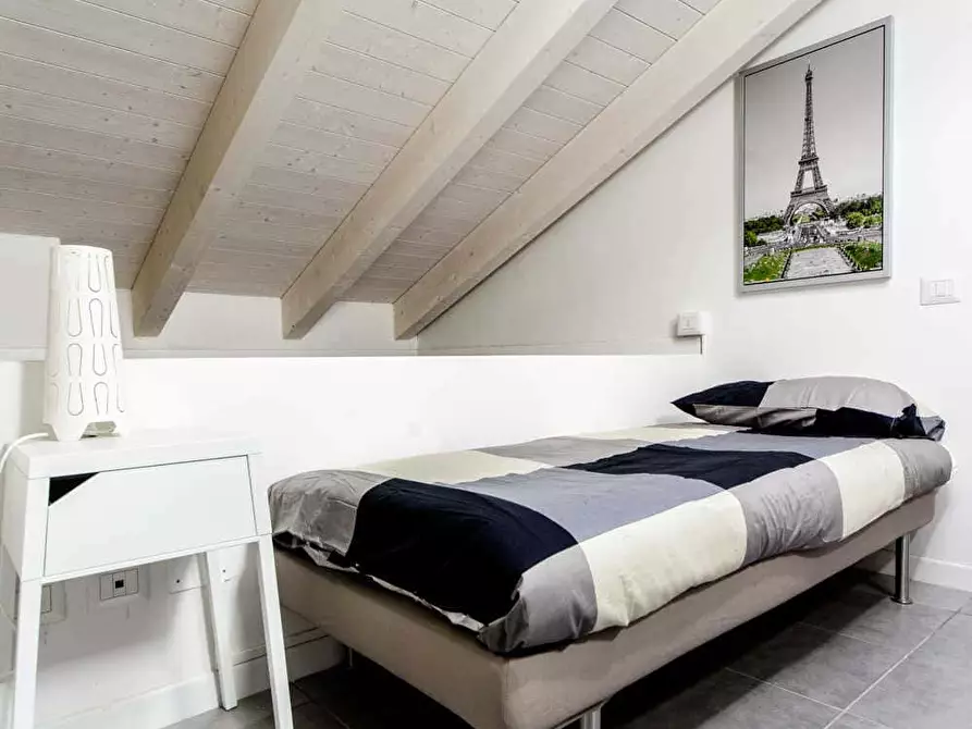 Immagine 3 di Camera in affitto  in Via Oreste Regnoli50 a Bologna