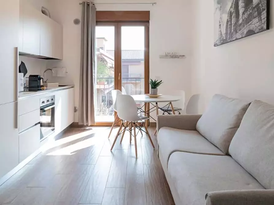 Immagine 2 di Appartamento in affitto  in Via Merano7 a Verona