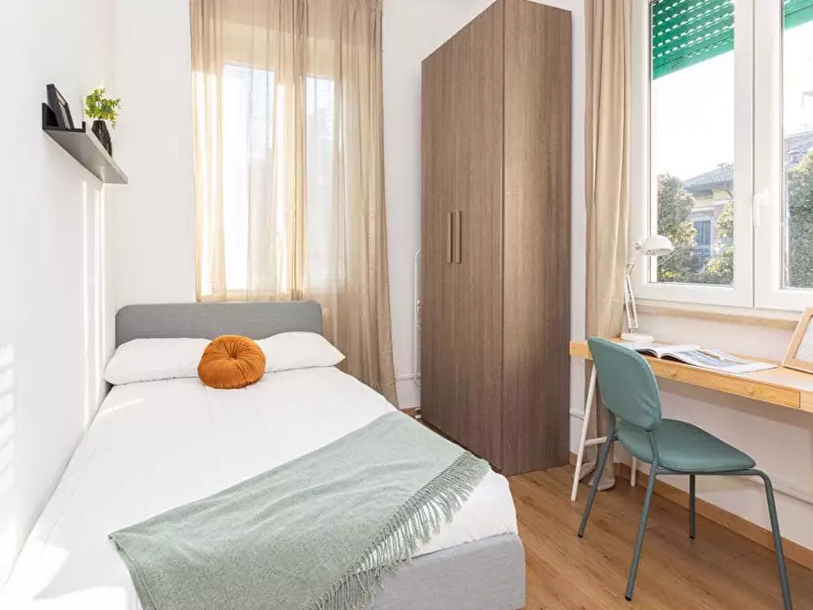 Immagine 5 di Camera in affitto  in Via Giuseppe Regaldi17 a Milano