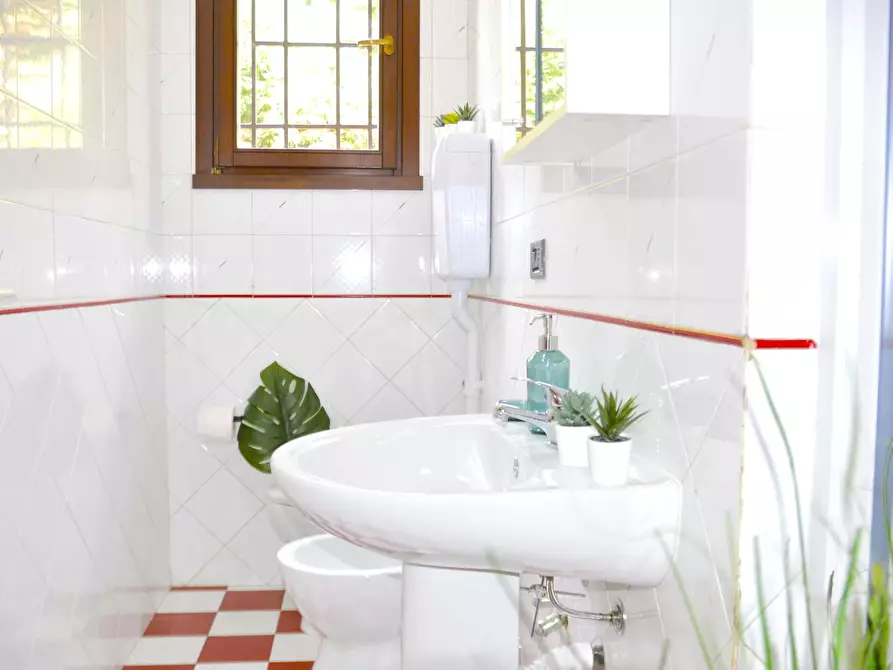 Immagine 14 di Camera in affitto  in Via Filippo Turati30 a Modena