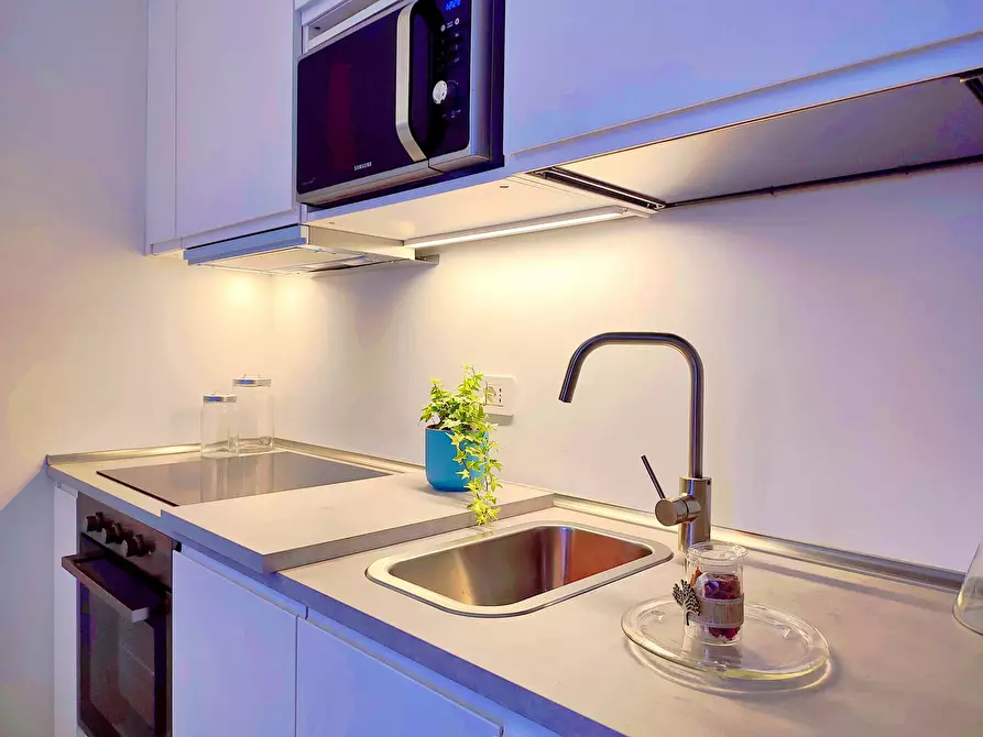 Immagine 9 di Appartamento in affitto  in Via Antonio Tolomeo Trivulzio a Milano