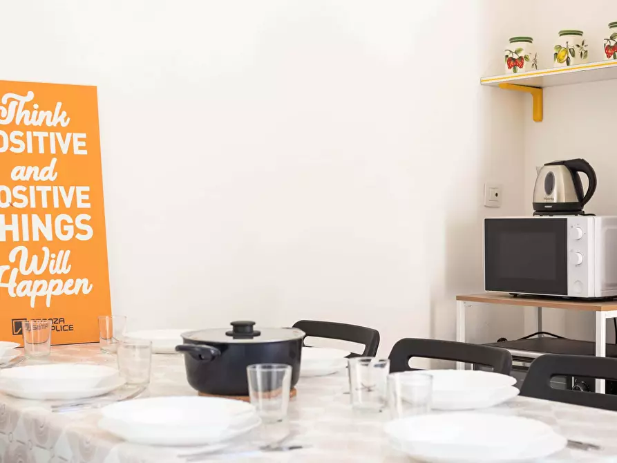 Immagine 5 di Camera in affitto  in Via Tiziano62 a Cagliari