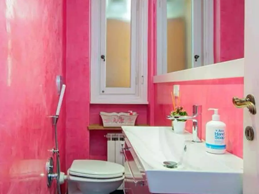 Immagine 14 di Appartamento in affitto  in Viale Venti Settembre46 a Trieste