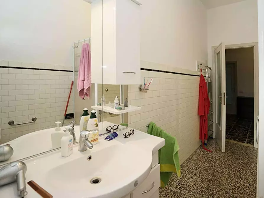 Immagine 15 di Camera in affitto  in Via Innocenzo Isimbardi a Milano