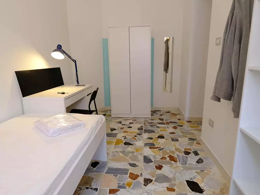 Immagine 12 di Camera in affitto  in Via Nizza29 a Sassari