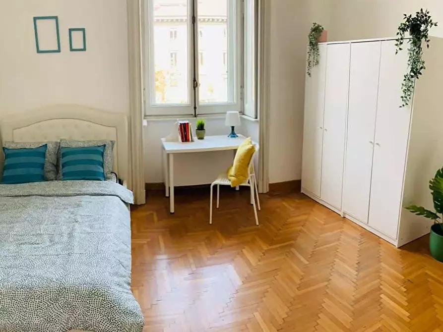 Immagine 1 di Camera in affitto  in Via Giovanni Boccaccio34 a Milano