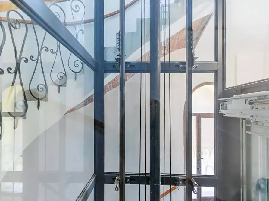 Immagine 14 di Camera in affitto  in Viale Alfredo Oriani26 a Bologna