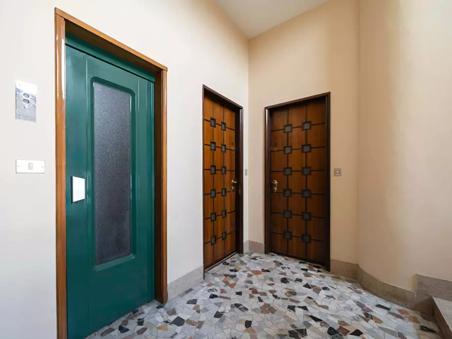 Immagine 53 di Appartamento in affitto  in Via Marsala4 a Milano