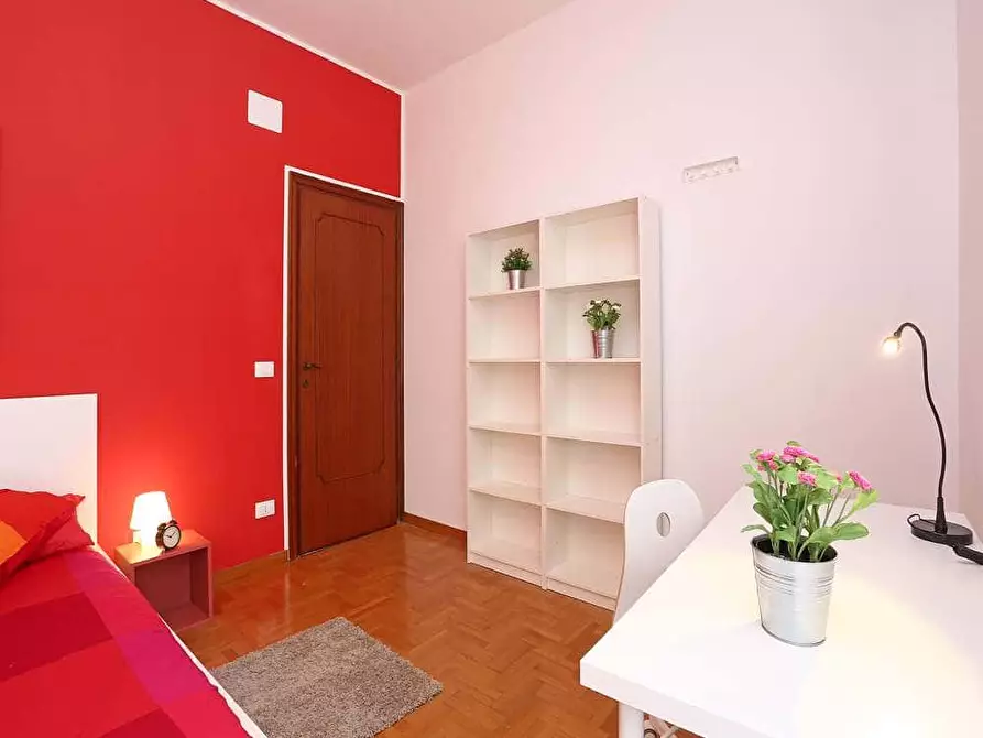 Immagine 11 di Camera in affitto  in Via Gualdo Tadino4 a Roma