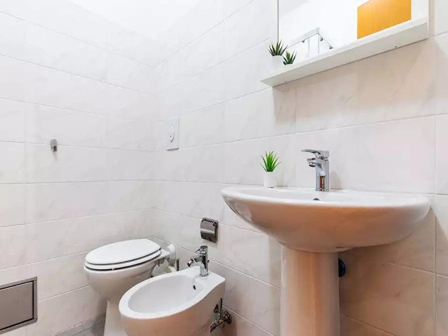 Immagine 13 di Camera in affitto  in Via dei Missaglia13 a Milano