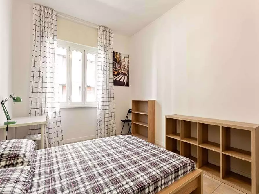 Immagine 4 di Camera in affitto  in Via Pantigliate6 a Milano