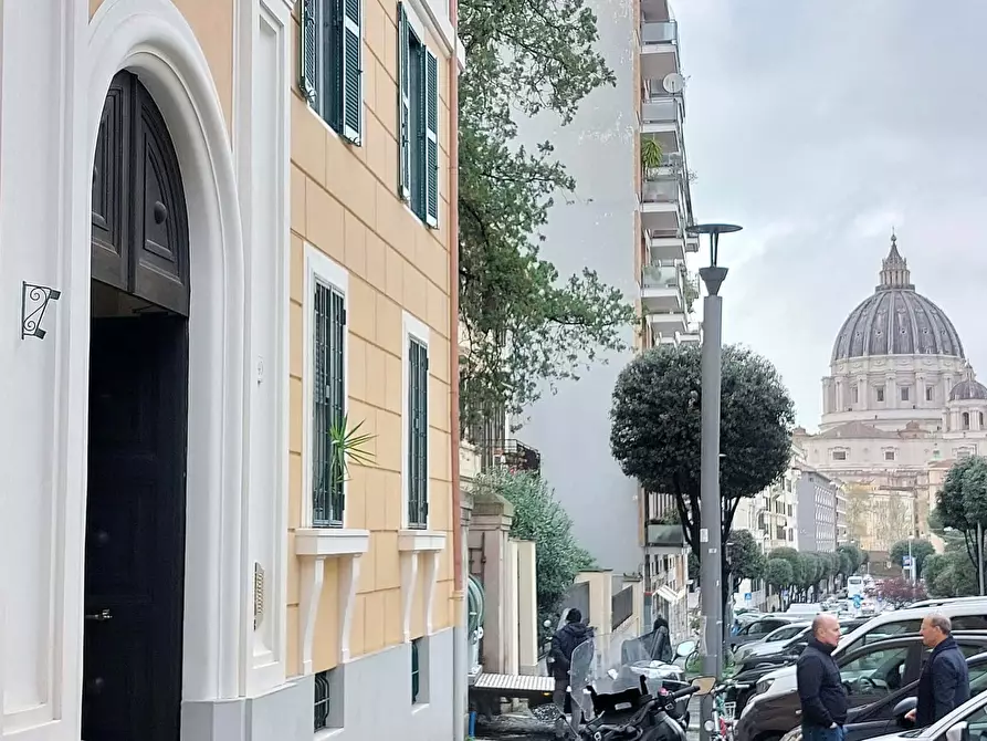 Immagine 1 di Appartamento in affitto  in Via della Stazione di San Pietro a Roma