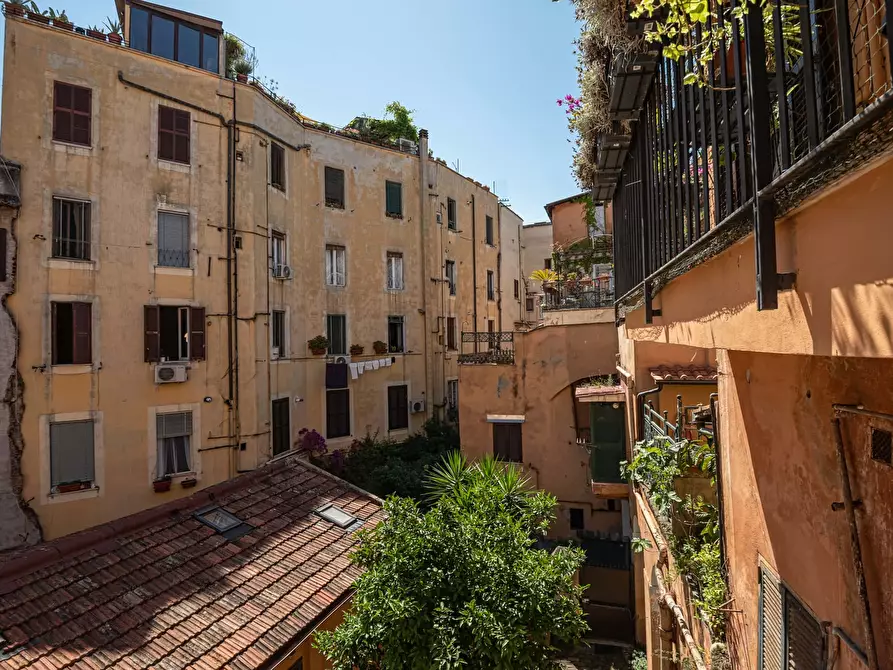 Immagine 21 di Appartamento in affitto  in Via della Scala63 a Roma
