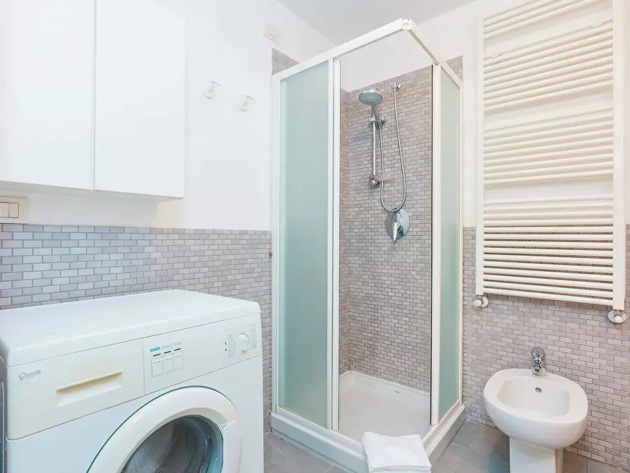 Immagine 27 di Appartamento in affitto  in Via Vigevano a Milano