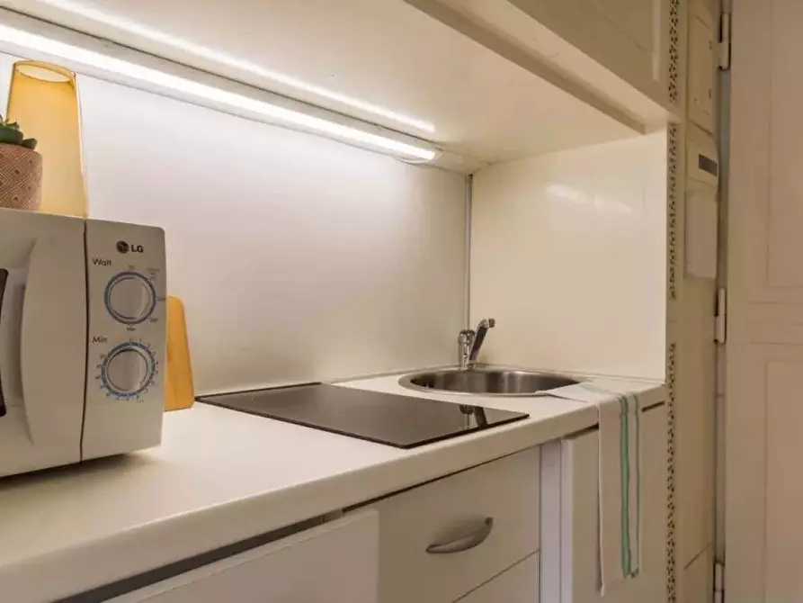 Immagine 16 di Appartamento in affitto  in Galleria Unione a Milano