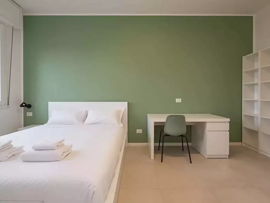 Immagine 25 di Appartamento in affitto  in Via Lodovico Il Moro114 a Milano