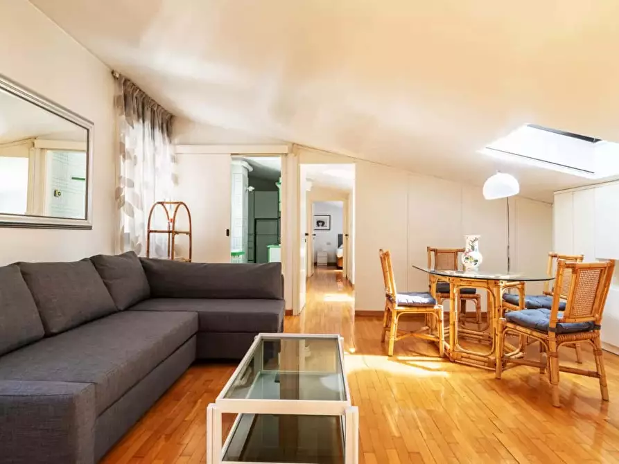 Immagine 23 di Appartamento in affitto  in Via Cesare Battisti15 a Milano