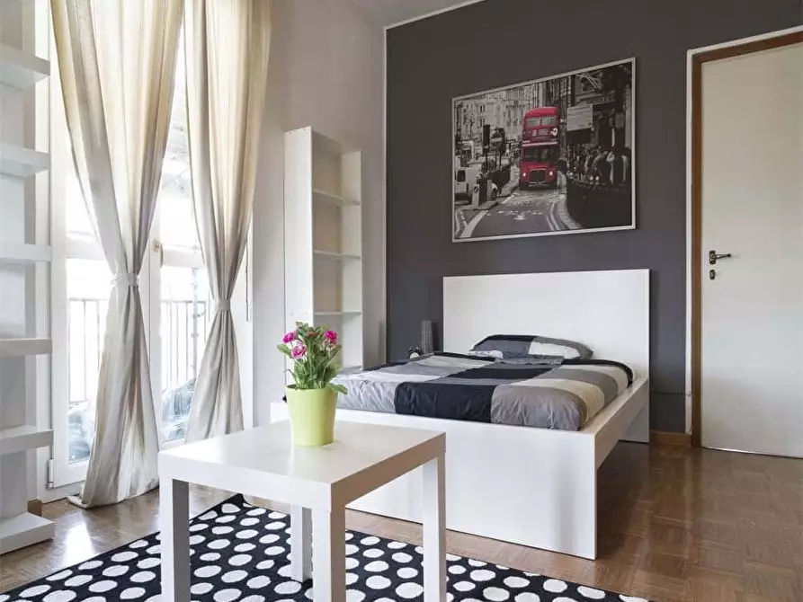 Immagine 8 di Camera in affitto  in Via Pellegrino Rossi80 a Milano