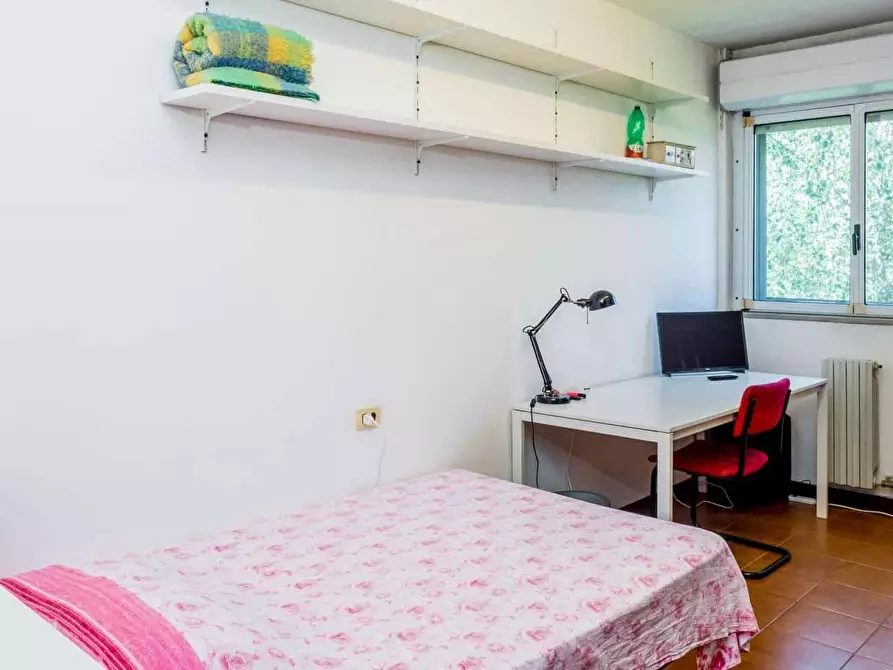 Immagine 2 di Camera in affitto  in Via dei Missaglia a Milano