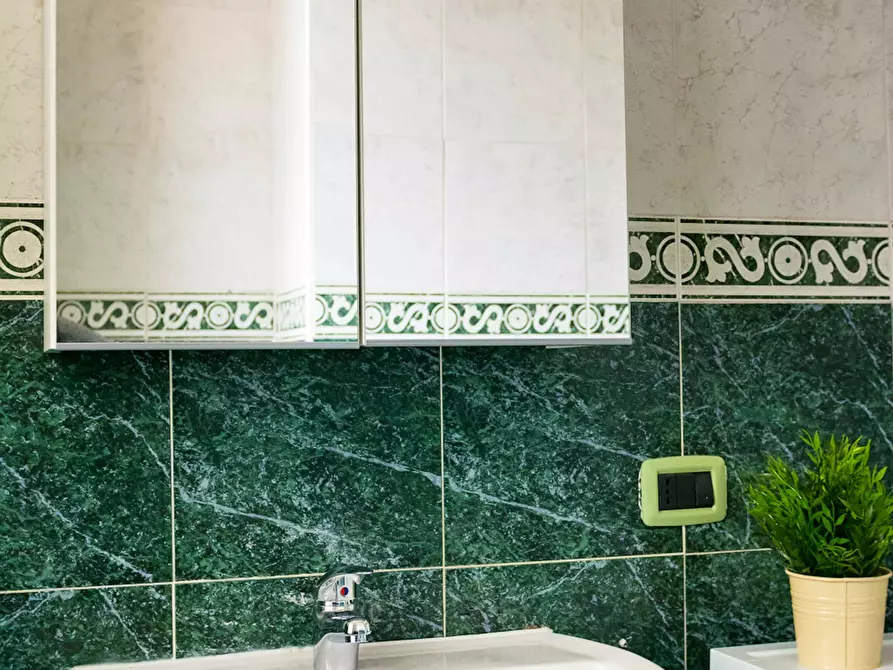 Immagine 11 di Camera in affitto  in Piazza Tancredi Galimberti a Torino