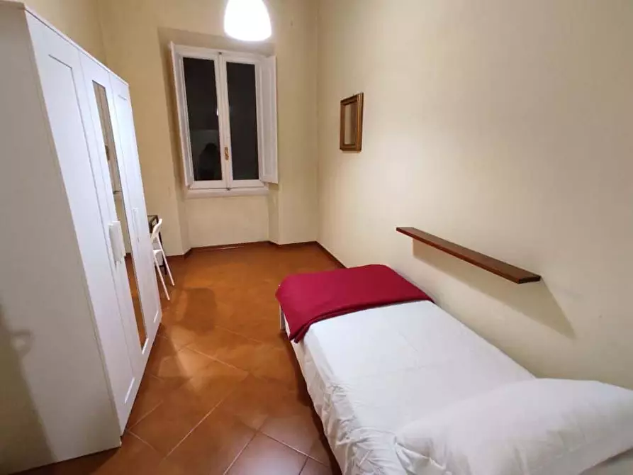 Immagine 4 di Camera in affitto  in Viale dei Mille32 a Firenze