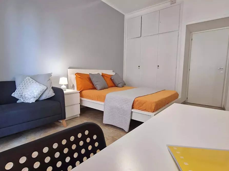 Immagine 8 di Camera in affitto  in Lungotevere di Pietra Papa61 a Roma