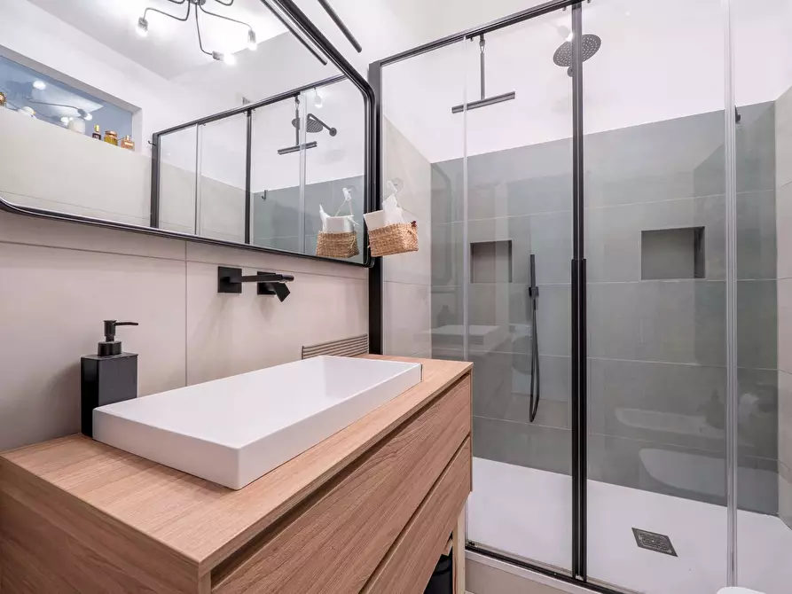 Immagine 15 di Appartamento in affitto  in Via Emilio Cornalia12 a Milano