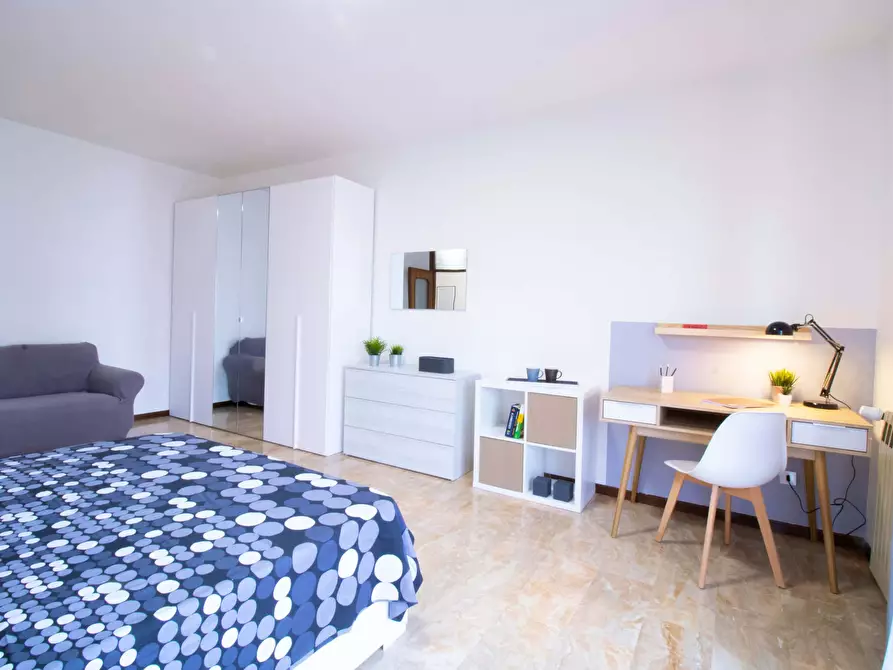 Immagine 1 di Camera in affitto  in Via Michelangelo Buonarroti243 a Padova