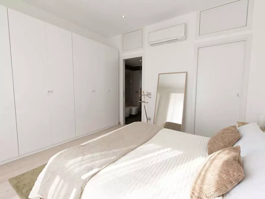 Immagine 20 di Appartamento in affitto  in Via Bramante7 a Milano